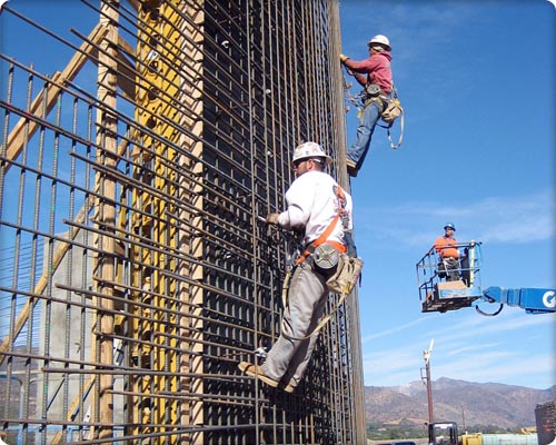 Angajez Lacatus pentru constructii metalice! 